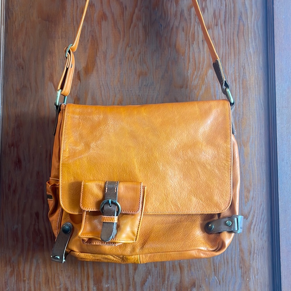 Cècile Jeanne Paris saddle bag